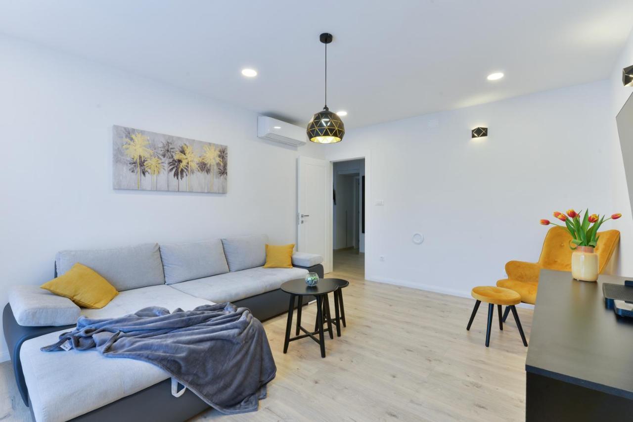 Zara Lumina Apartment Eksteriør billede